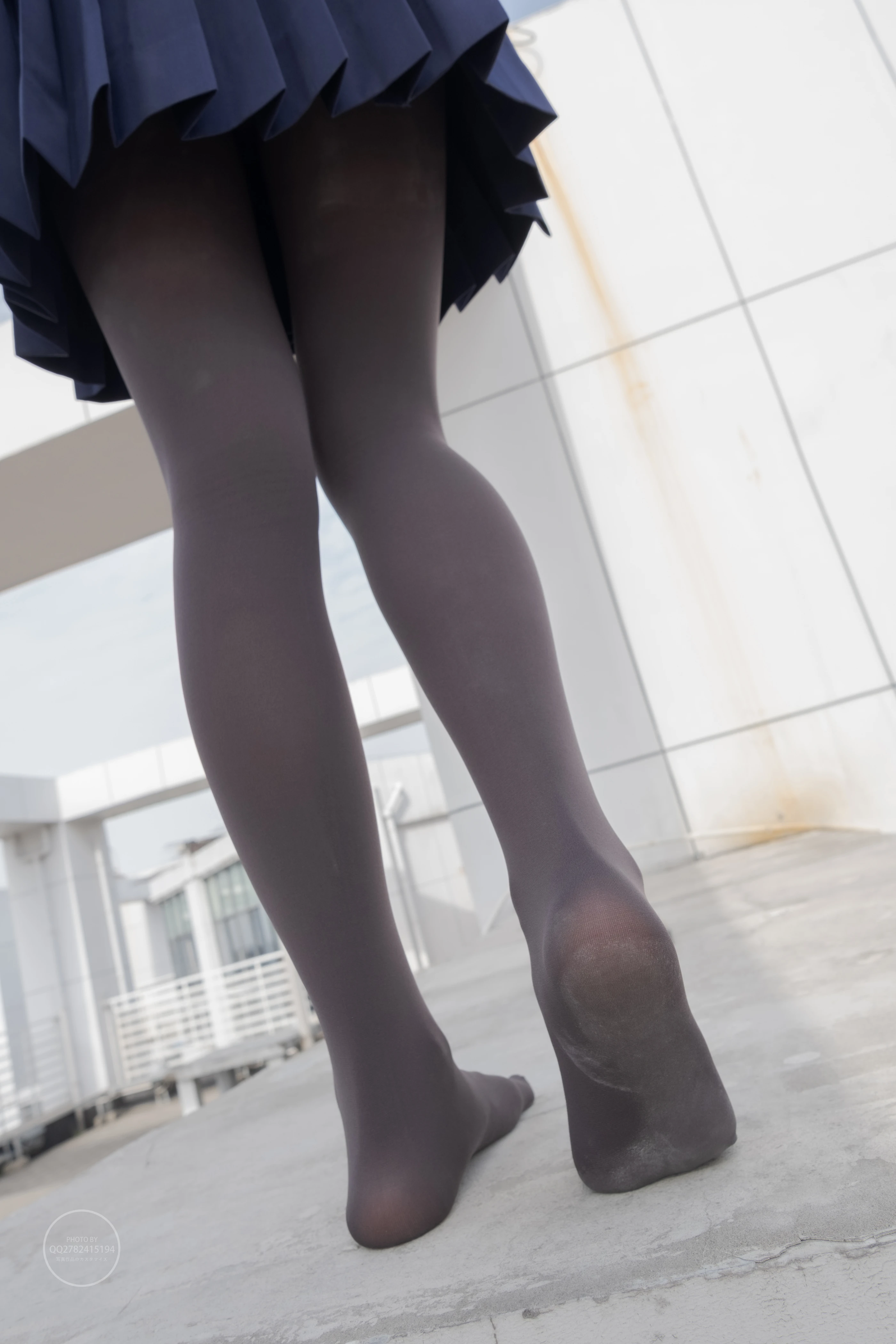 森萝财团 有料 NO.039 小香 天台上的JK灰丝美少女 [90P]插图